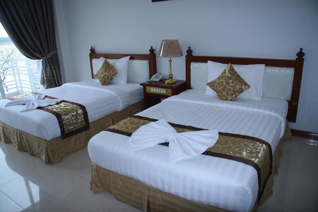 Mekong Dolphin Hotel Кратьэх Номер фото